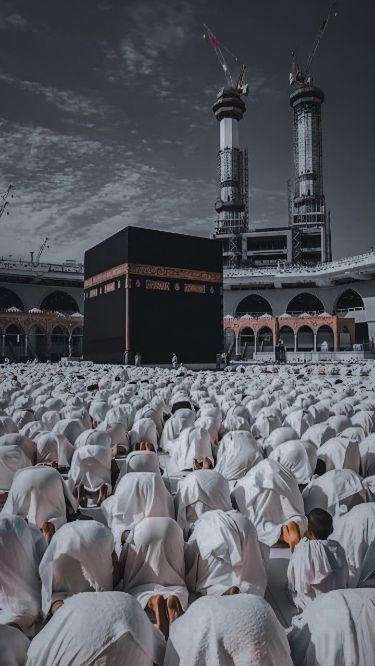 ইসলামী শিক্ষার আলোয় মানুষ গঠনের পথ